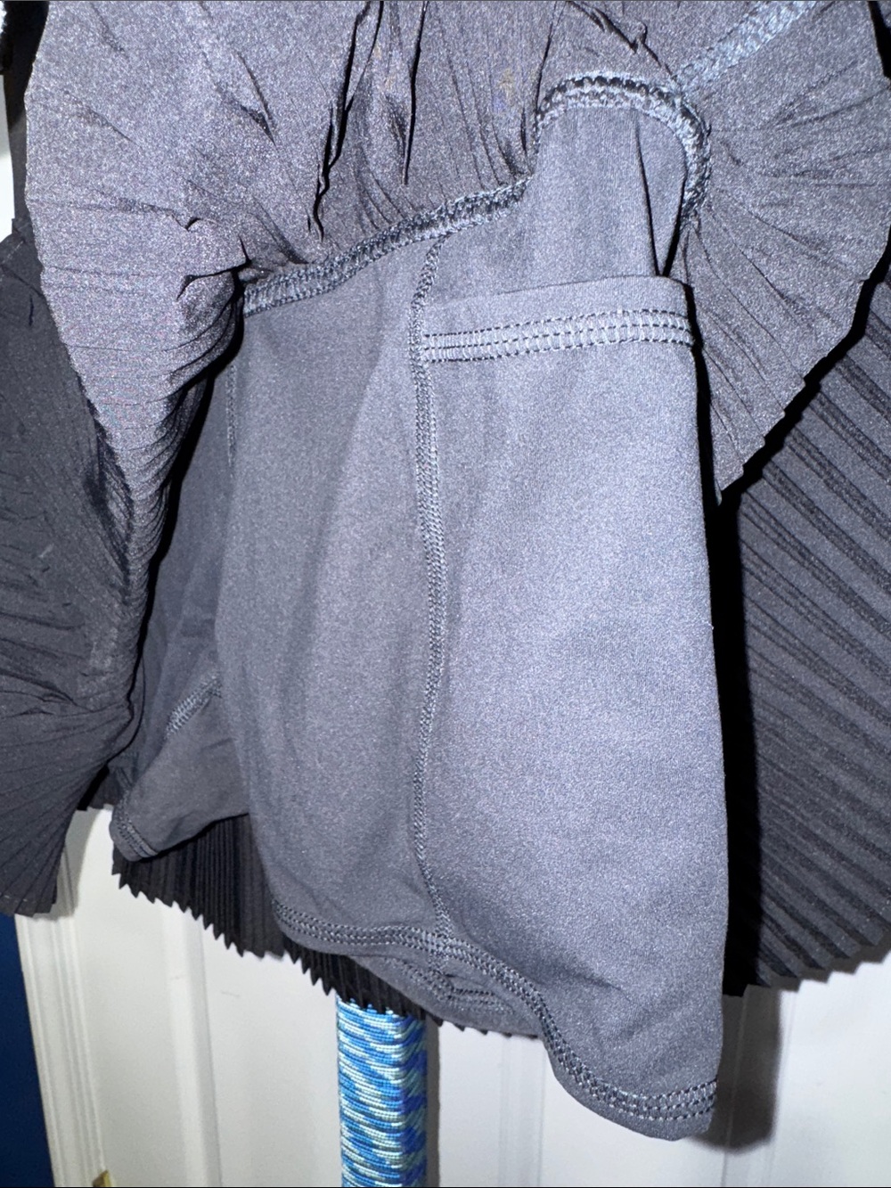 JoyLab- Black Pleated Mini Skirt Size XS - Picture 8 of 15